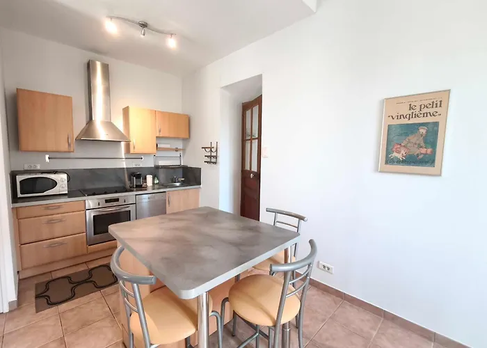 Bright T3 In The Heart Of With Port View Ajaccio (Corsica)