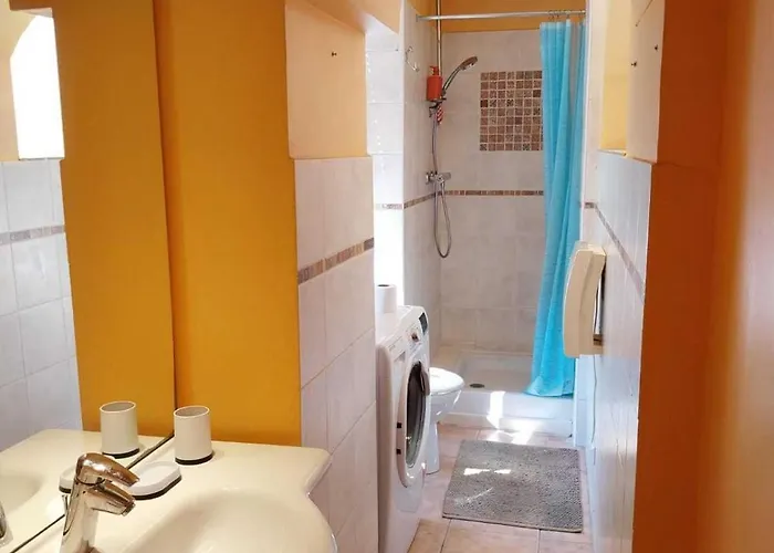 Lejlighed Bright T3 In The Heart Of With Port View *