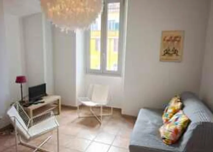 Appartement Bright T3 In The Heart Of With Port View *