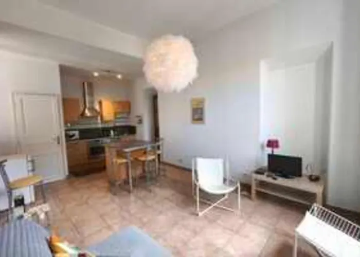 Bright T3 In The Heart Of With Port View * Ajaccio (Corsica)