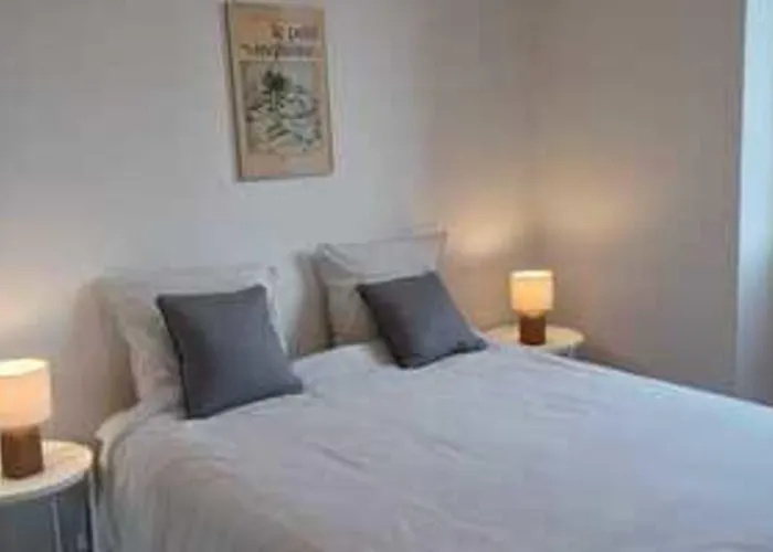 Lejlighed Bright T3 In The Heart Of With Port View Ajaccio (Corsica)